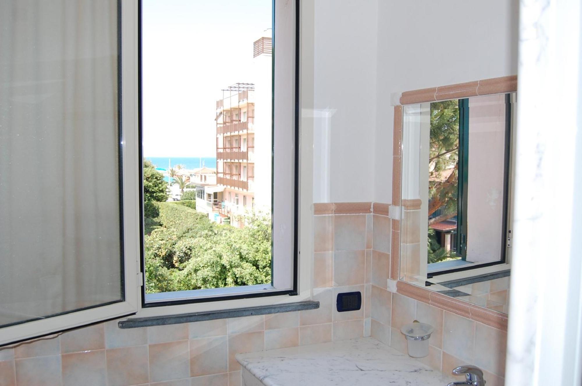 Riviera Residence Marina di Pietrasanta Værelse billede