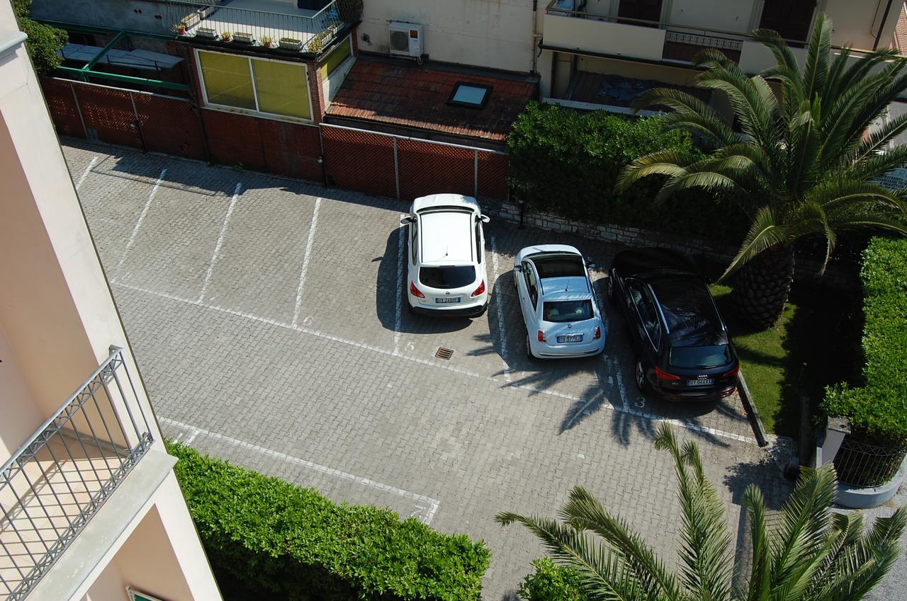 Riviera Residence Marina di Pietrasanta Eksteriør billede